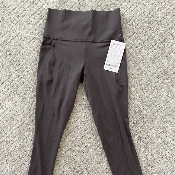 Athleta Pants - Athleta Salutation Stash 7/8 Tight